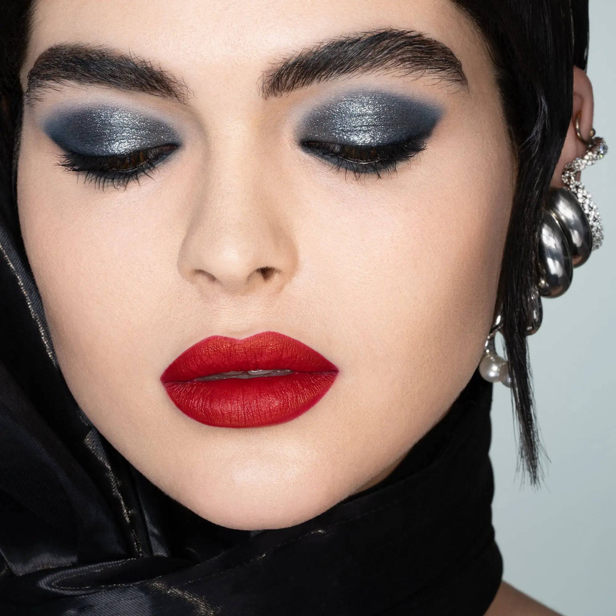 124-xenon-eyeshadow-palette-5.jpg XENON EYESHADOW PALETTE
