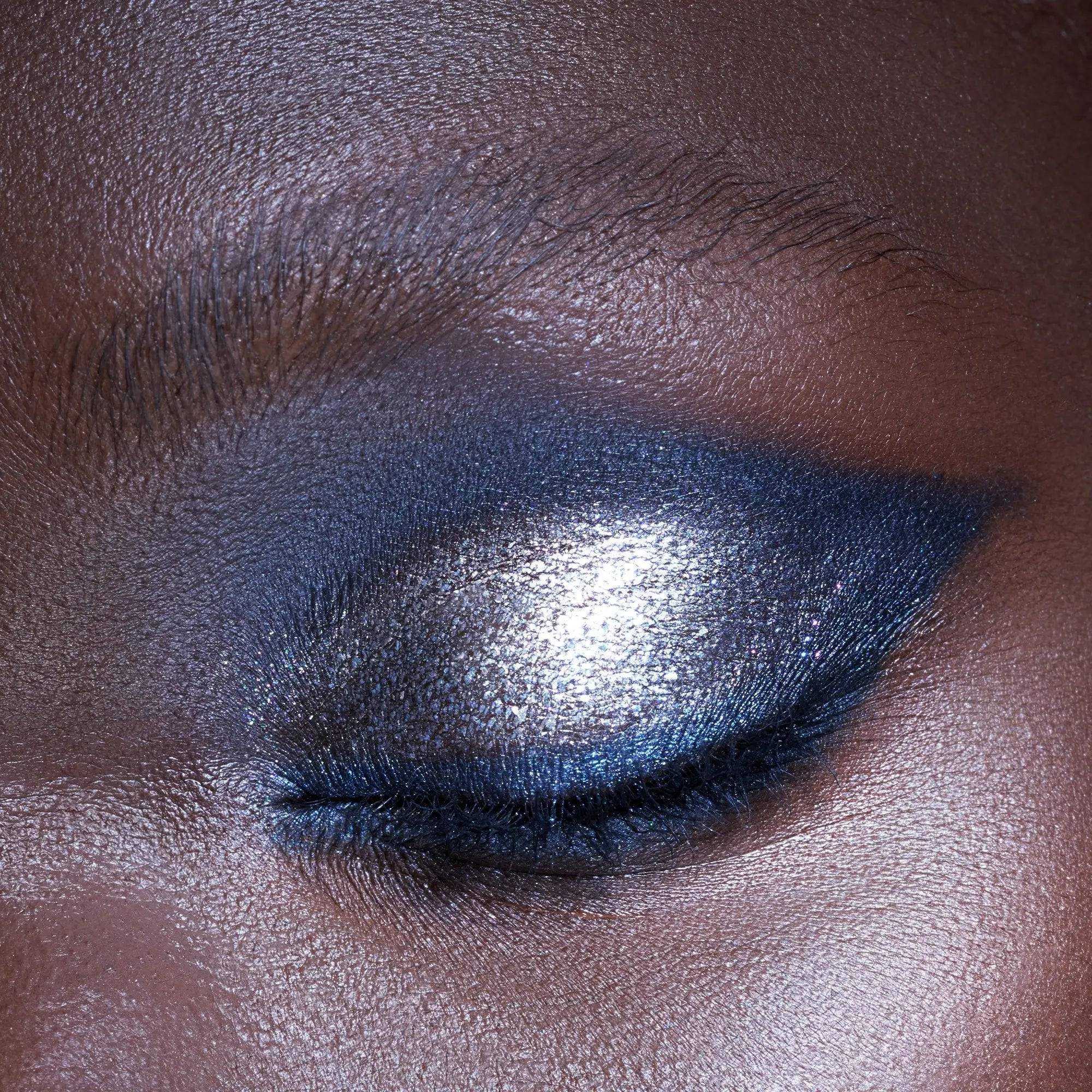 124-xenon-eyeshadow-palette-8.jpg XENON EYESHADOW PALETTE