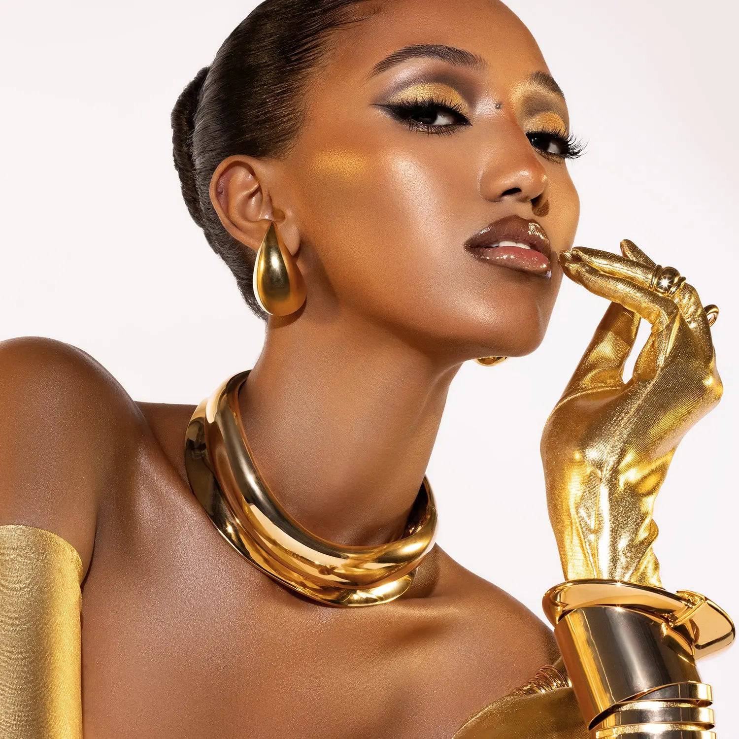 135-golden-eyeshadow-palette-8.jpg GOLDEN EYESHADOW PALETTE