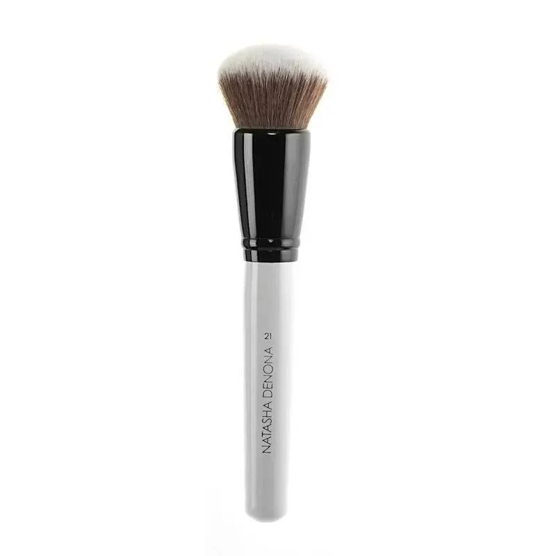 206-no.-21-large-body-shimmer-brush-1.webp NO. 21 LARGE BODY SHIMMER BRUSH