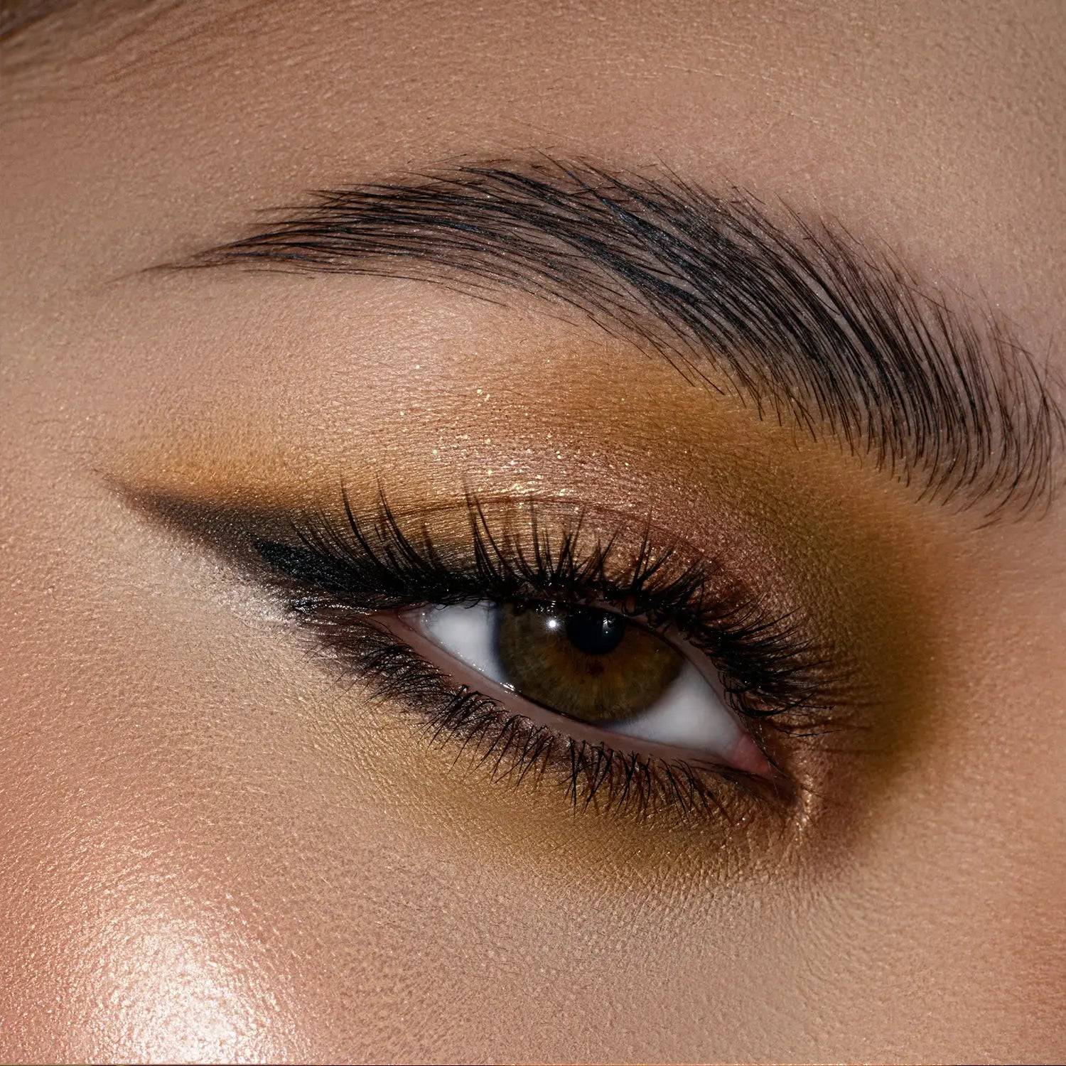 230-yucca-eyeshadow-palette-10.jpg YUCCA EYESHADOW PALETTE