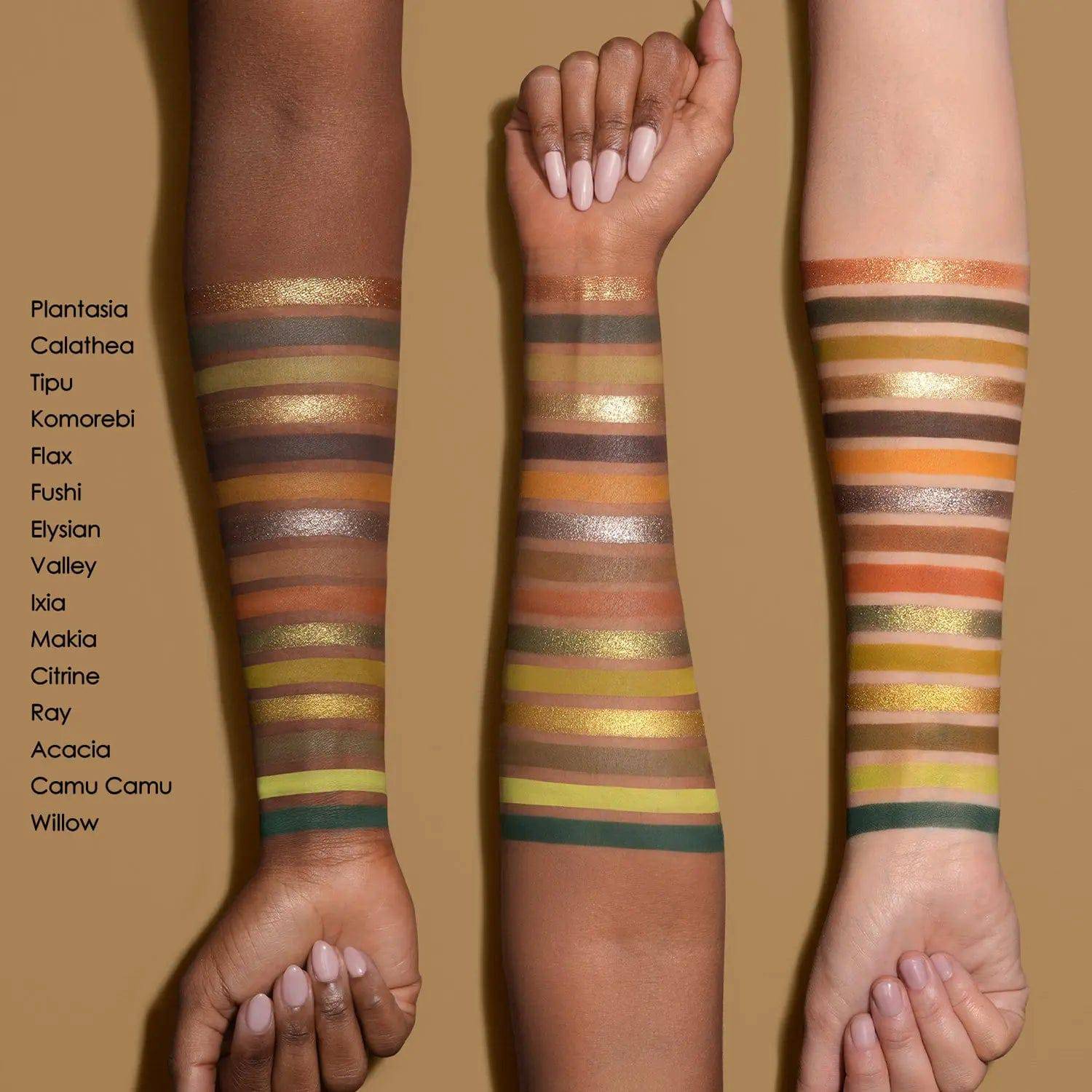 230-yucca-eyeshadow-palette-3.jpg YUCCA EYESHADOW PALETTE