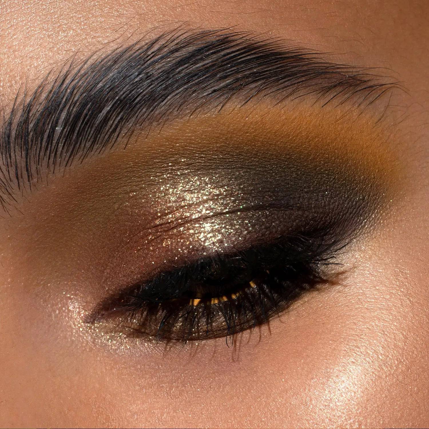 230-yucca-eyeshadow-palette-7.jpg YUCCA EYESHADOW PALETTE