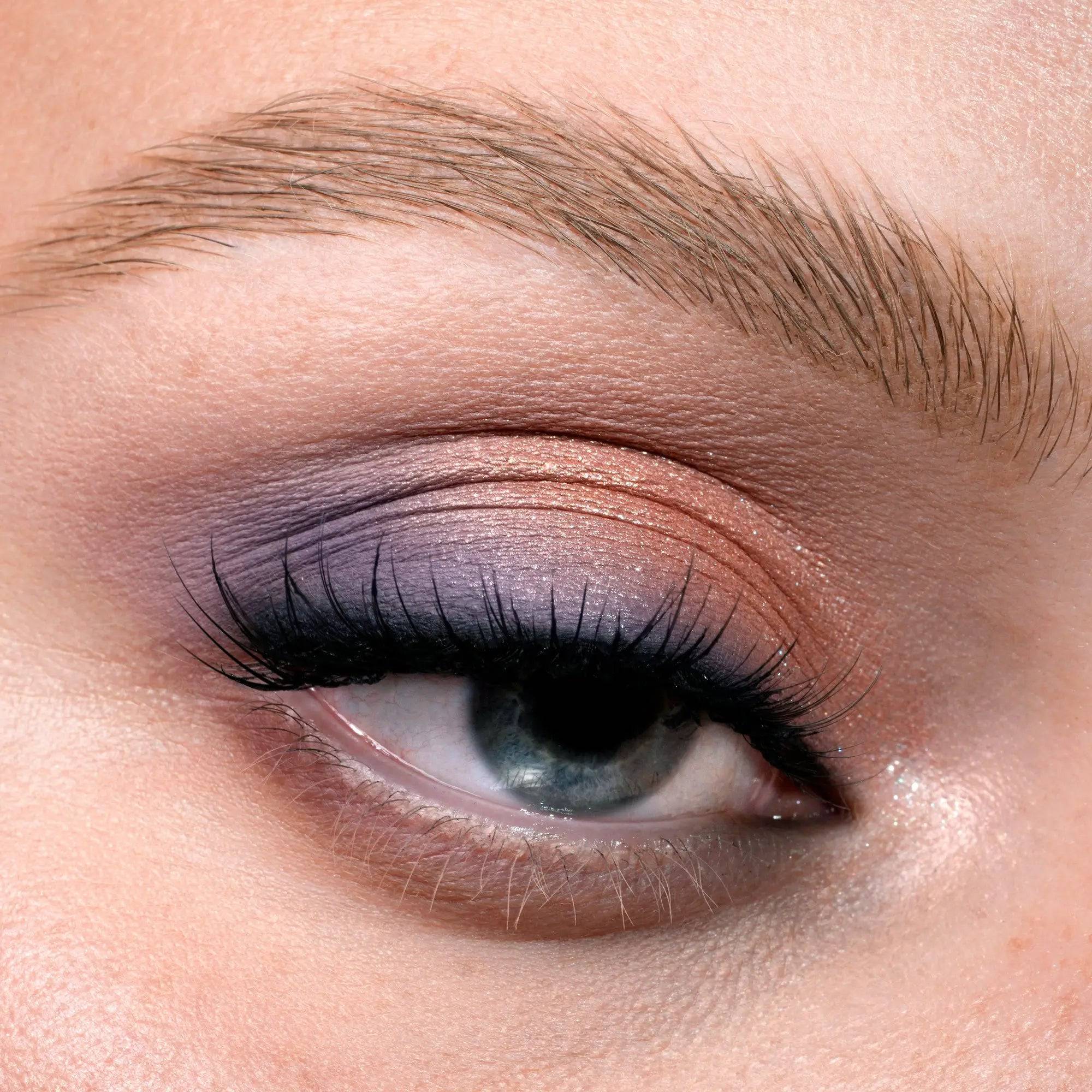 233-mini-starlette-eyeshadow-palette-9.jpg MINI STARLETTE EYESHADOW PALETTE