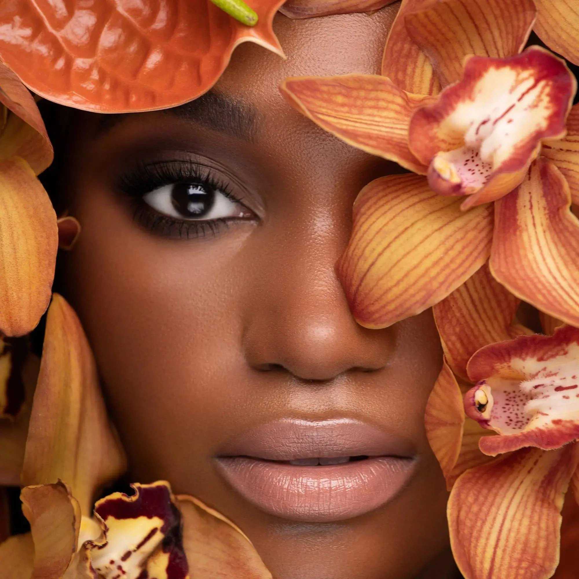 247-i-need-a-rose-lipstick-15.webp I NEED A ROSE LIPSTICK