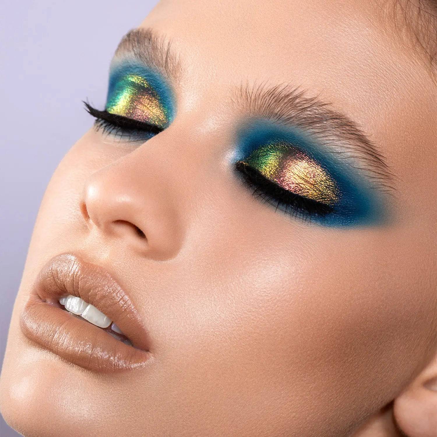 CHROMIUM LIQUID EYESHADOW