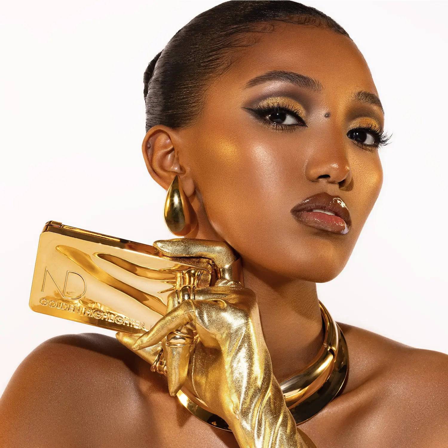 290-golden-highlighter-trio-9.jpg GOLDEN HIGHLIGHTER TRIO