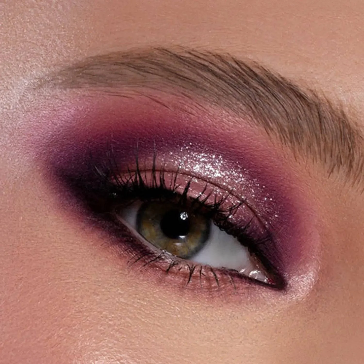 294-love-face-palette-6.webp LOVE FACE PALETTE