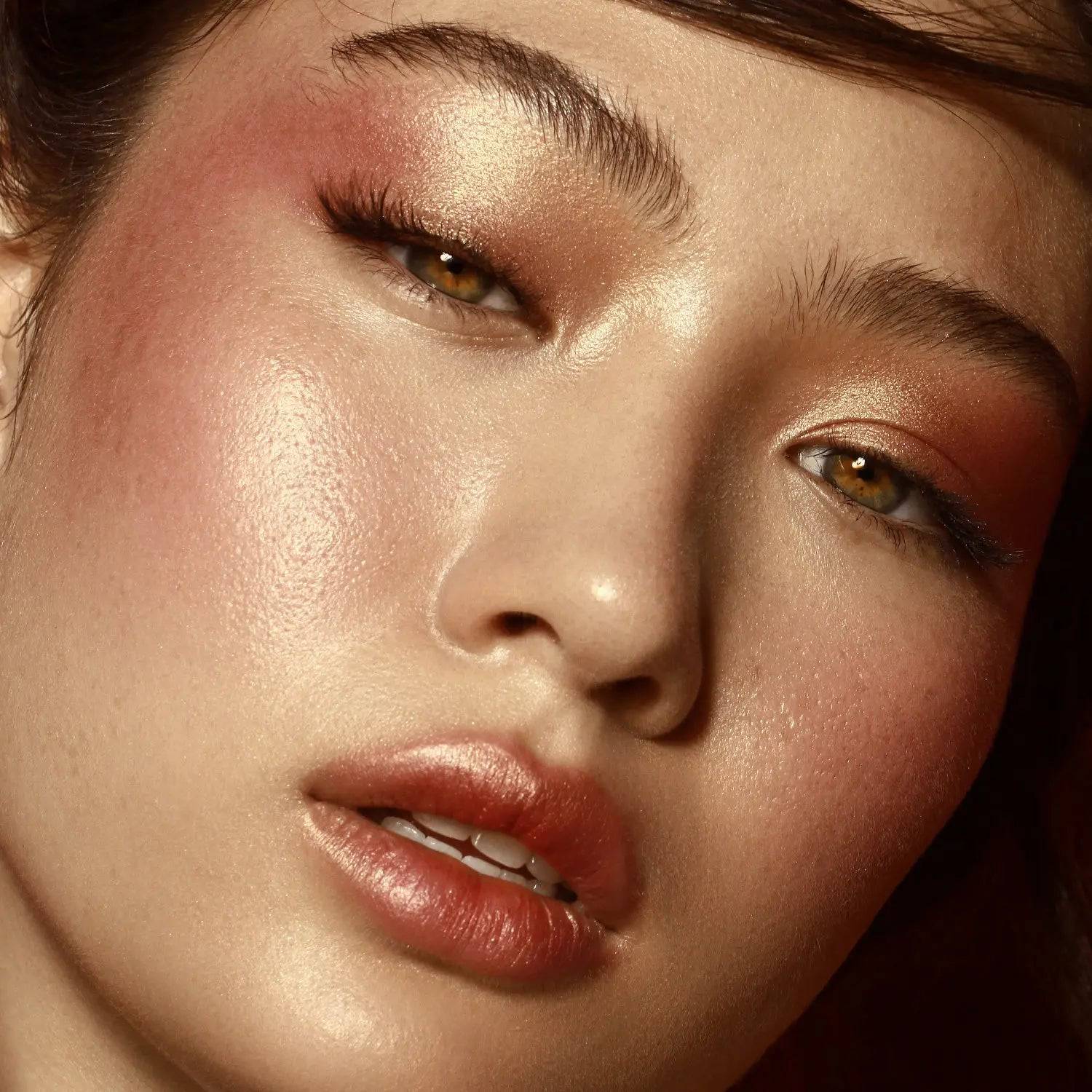 351-bloom-face-glow-palette-2.jpg BLOOM FACE GLOW PALETTE